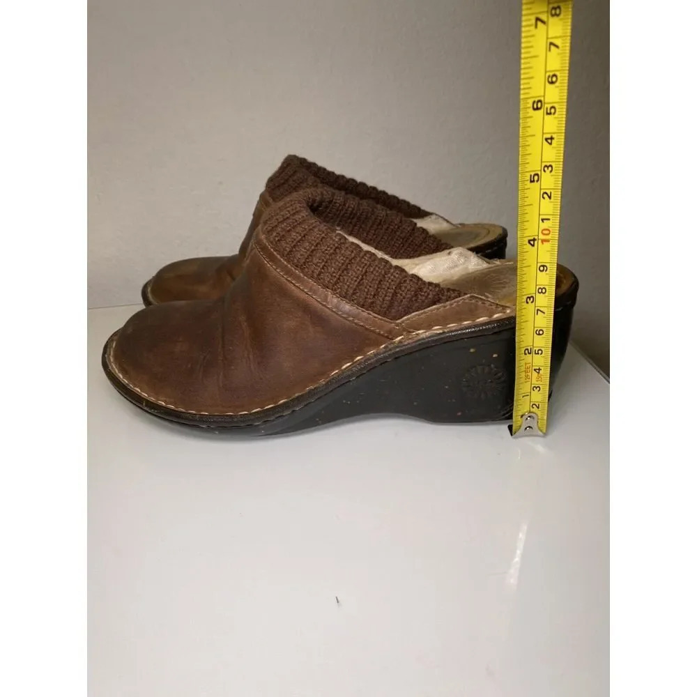 UGG Gael 3085 Brown Distressed Nubuck Leather Mules Wedges Slides Size 8 Used - Picture 16 of 16